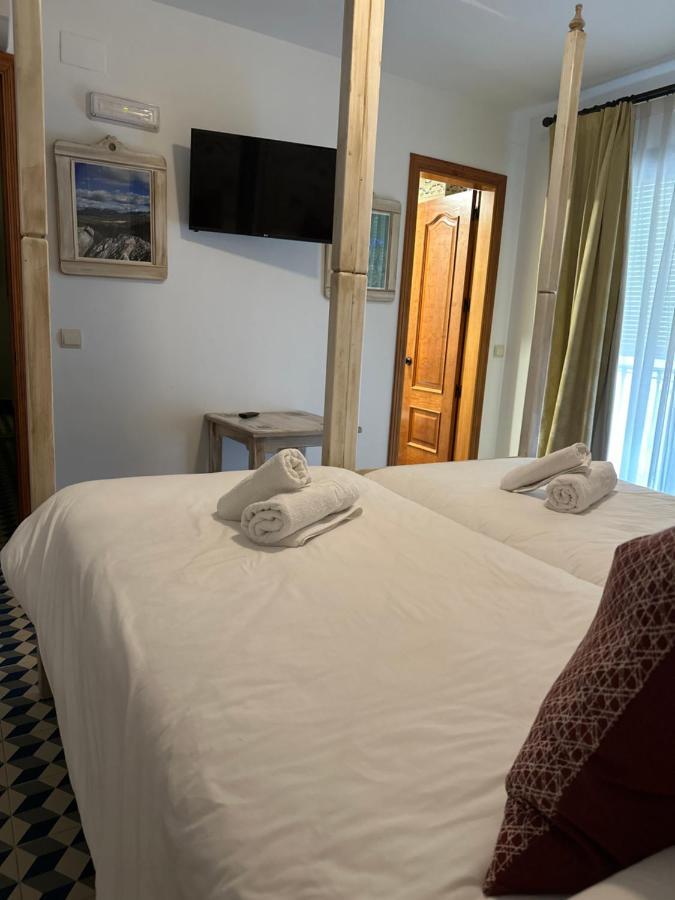 Hostal Moon Tolox Buitenkant foto